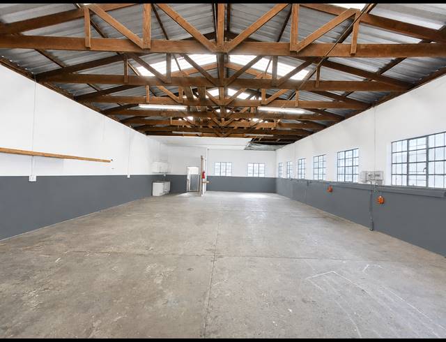 170M² WORKSHOP TO LET IN ARCADIA